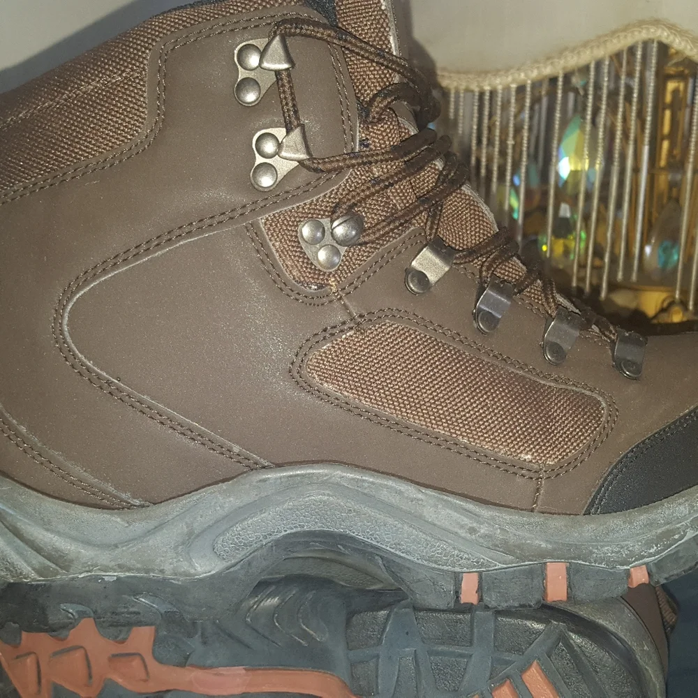 Steve and Barry brown hiking boots. Size 9.5 MENS NEW - Picture 14 of 16